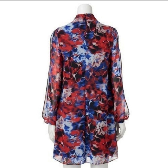 Jennifer Lopez Urban Allure Floral Tie Neck Chiffon Dress - Picture 3 of 8